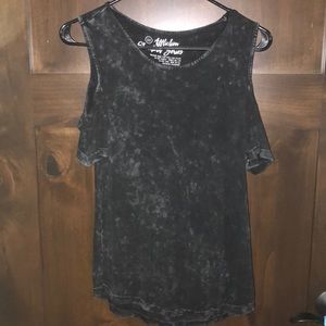 Black and gray marble t
